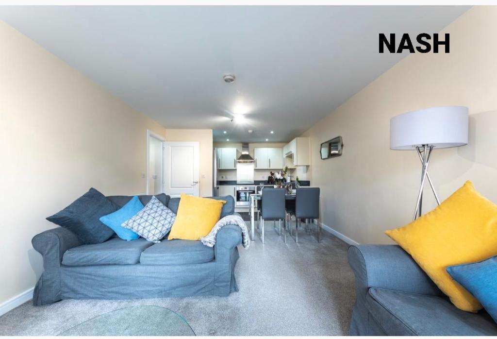 Stylish 2 Bedroom Apartment-Short Term Lets & Serviced Accomodation Reading Ngoại thất bức ảnh